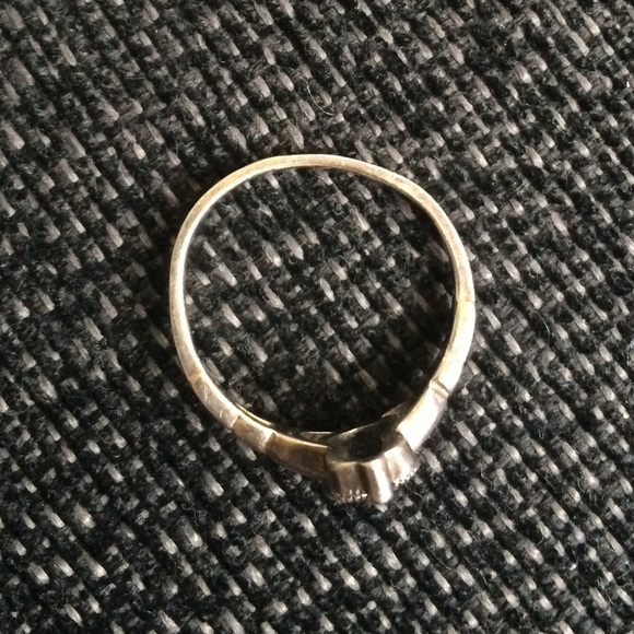 Claddagh ring 925 stamped silver. - Picture 8 of 8